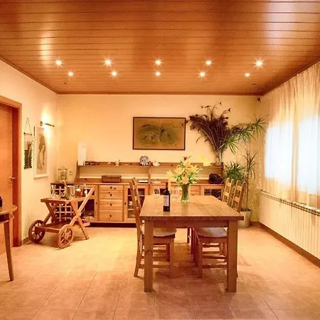 Vila Finca Falguerar, Villa Rural Aislada Llofríu